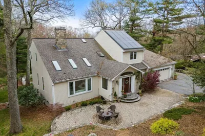 64 Carter Dr