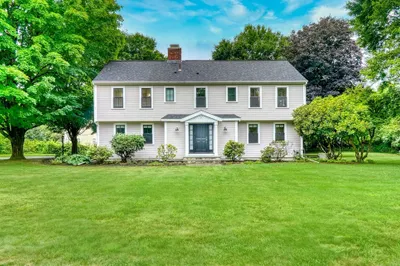 17 Longmeadow Road 1