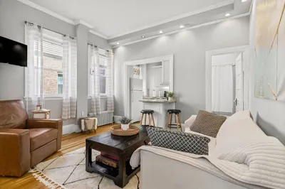 386 Commonwealth Ave #52