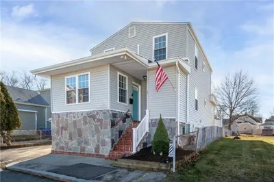 147 Blanding Ave