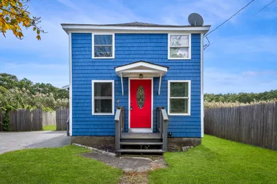 294 Onset Ave 1