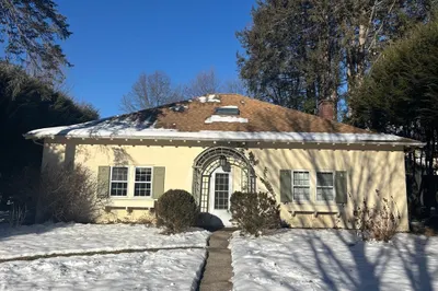61 Harrison Ave 1