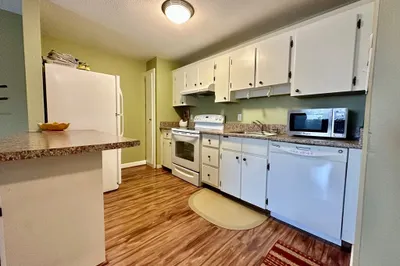 14-b Mayberry Dr #12