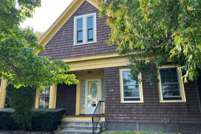 16 Whitman Road