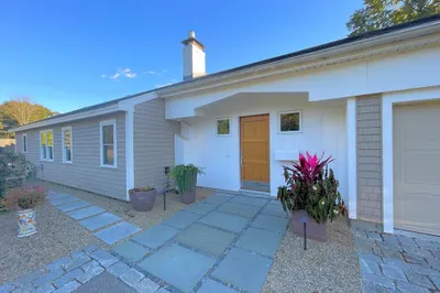 2 Melville Pl