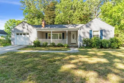 494 Tiffany St 1