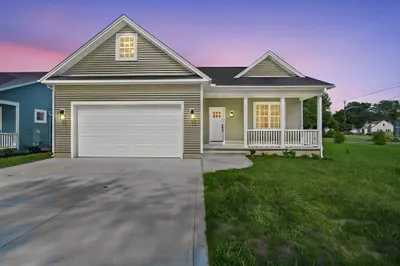 2 Skinnerwoods Way #2 1