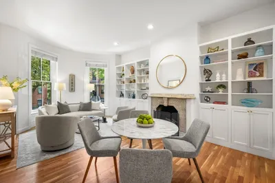 54 Rutland Sq #2
