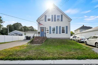 89 E Main St #2 1