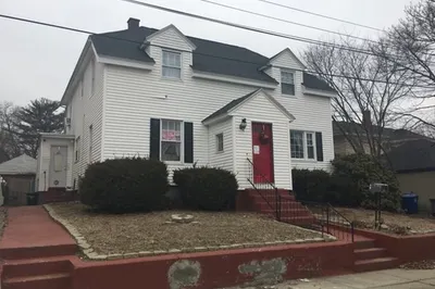 7 Dana St