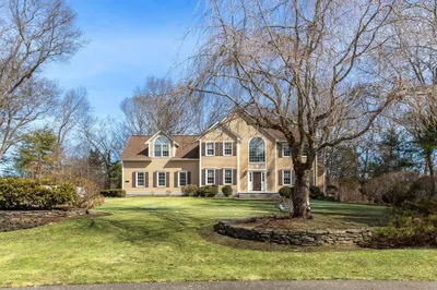 20 Sweet Meadow Drive 1