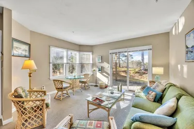 10 Oak Glen Village #10 1