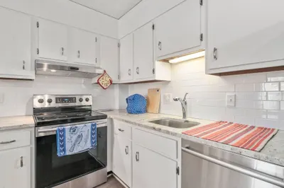 164 Galen St #53 1