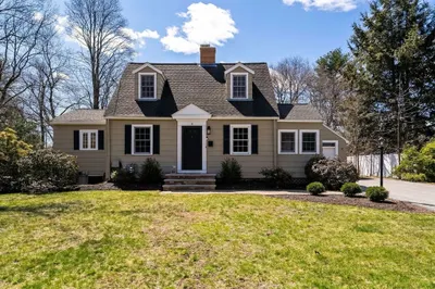 8 High Plain Rd