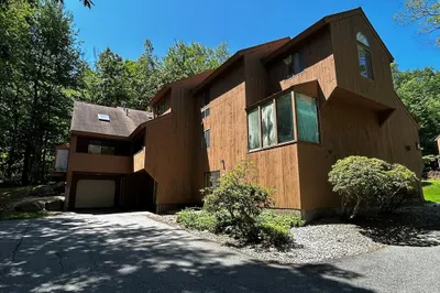 38 Eaton Court #38