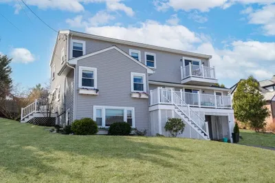 32 Governor Long Rd