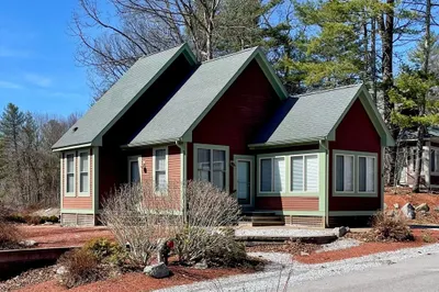 6 Farmhouse Row #6