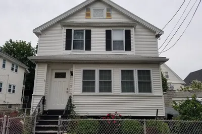 44 Elmira St