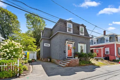 3 Cottage St 1