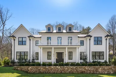 196 Pond Road 1
