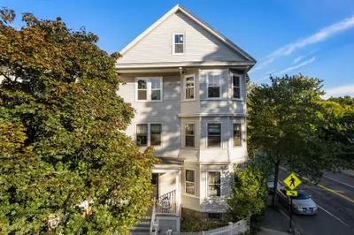 120 Franklin Street #3 1