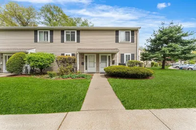 42 Village Brook Ln #42 1
