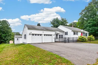 93 York Ave 1