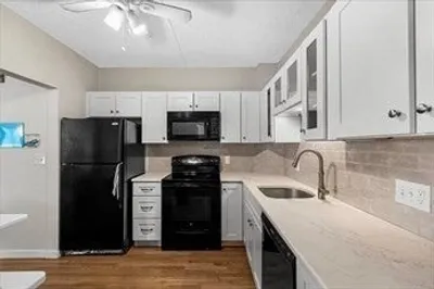 100 Cove Way #102