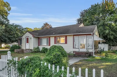 134 Haverhill St 1