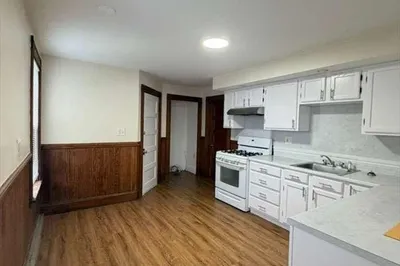103 Central Ave #3 1