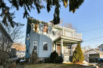 20 Pheasant St #1