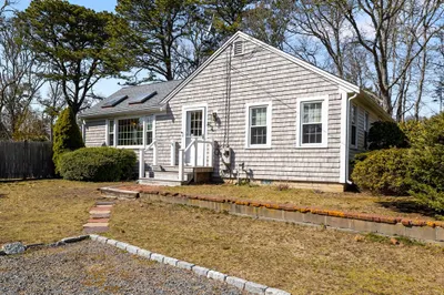 98 Forest Street 1