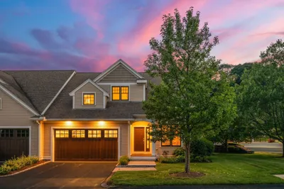 60 Graystone Cir #60 1