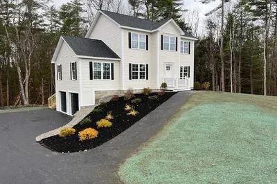 795 Royalston Rd 1