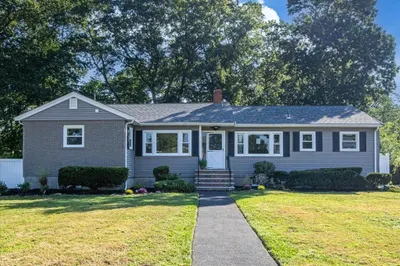 6 Michael Rd