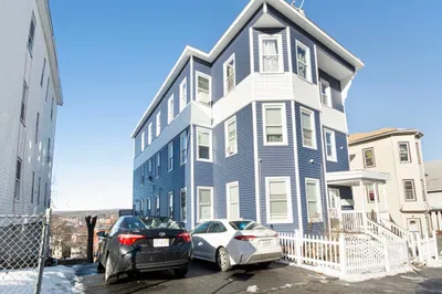 109 Merrifield St 1