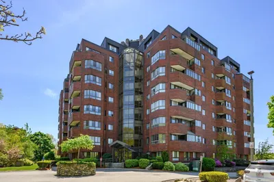 200 Burkhall St #402 1