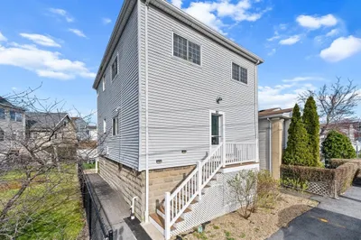 80 Sagamore St 1