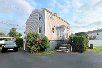628 Malden St 1