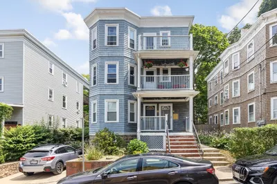 6 Winslow St 1