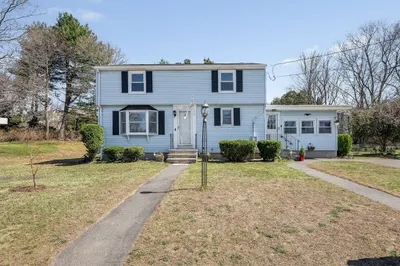 17 Roland Ave 1