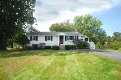 15 Noble Dr