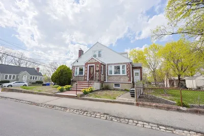 95 Loring St