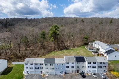 16 Warebrook Village 1
