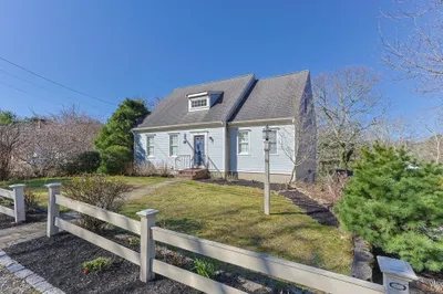 315 Mayfair Rd 1