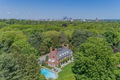 71 Sears Road 1