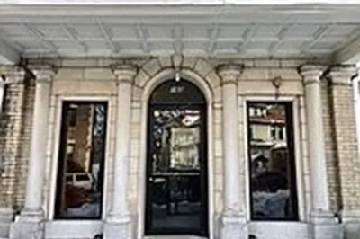 160 Strathmore Rd #1B