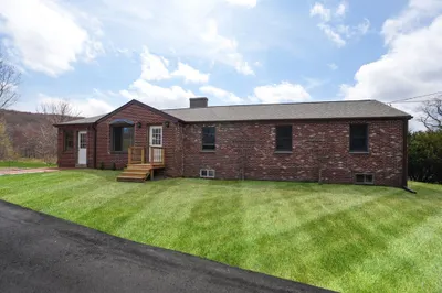 1477 Dunhamtown Brimfield Rd 1
