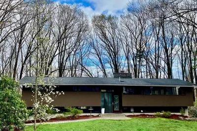 9 Hampton Ln