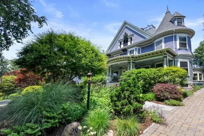 28 Monadnock Rd